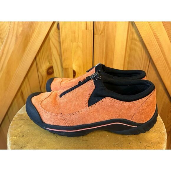 Lands End Women's Shoes Sz 6B Orange Suede Zip Moc Outdoor - Picture 1 of 8